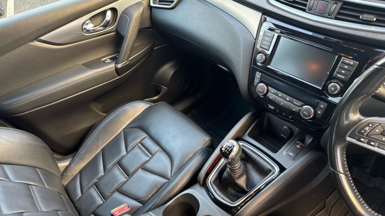 Nissan Qashqai 1.3 DiG-T Tekna+ 5dr Petrol Hatchback